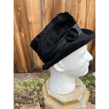 Vintage Duchess Made in Italy Black Fur Felt Hat with Ribbon Detail