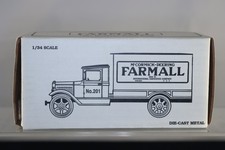 Ertl 1931 Hawkeye Truck Bank Farmall McCormick Deering 1/34 Scale w/ Box 232