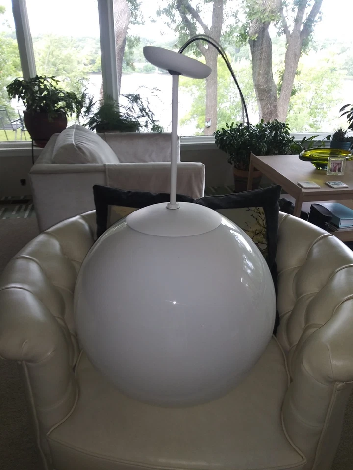 Enormes colgantes redondos colgantes modernos de mediados de siglo de Prescolite de colección de 16" de diámetro Foto 4 de 4