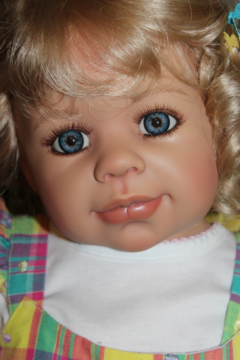 Monika LEVENIG vinyl dolls KATIE MASTERPIECE GALLERY #72/350 | eBay