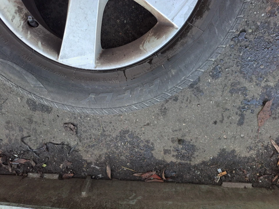 Mazda 3 BK 1 Satz Alufelgen Reifen Alt 195/65R15 - Bild 4 von 4