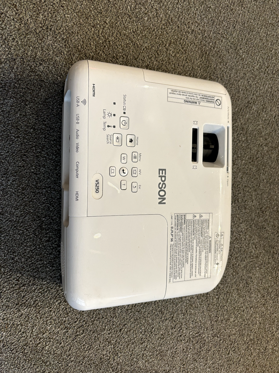 EPSON 3LCD PROJECTOR MODEL H838A WITH MOUNT | eBay