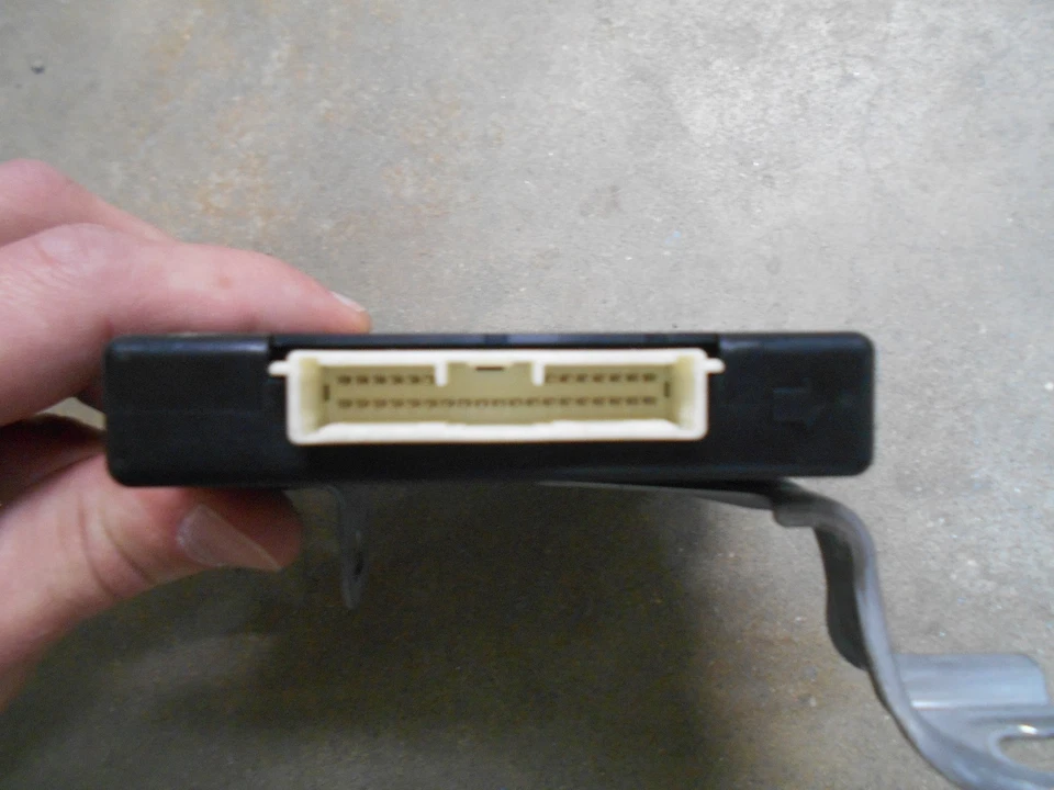 Control de montaje de caja de transferencia Lexus IS250 2011, AWD, 89630-53030 Foto 3 de 4