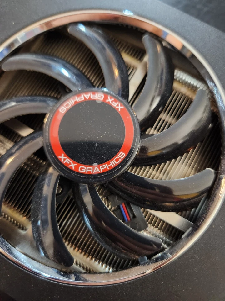 XFX AMD (R9-280X-TDFD) 3GB GDDR5 SDRAM PCI Express 3.0 x16 Video Card#0568 - Image 4 of 4