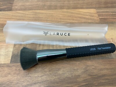 Laruce LR335 Flat Foundation Brush Vegan Cruelty-Free