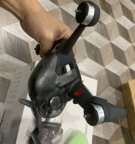 NEW DJI FPV Drone Only for Lost & Crashed Replacement - Picture 4 of 5