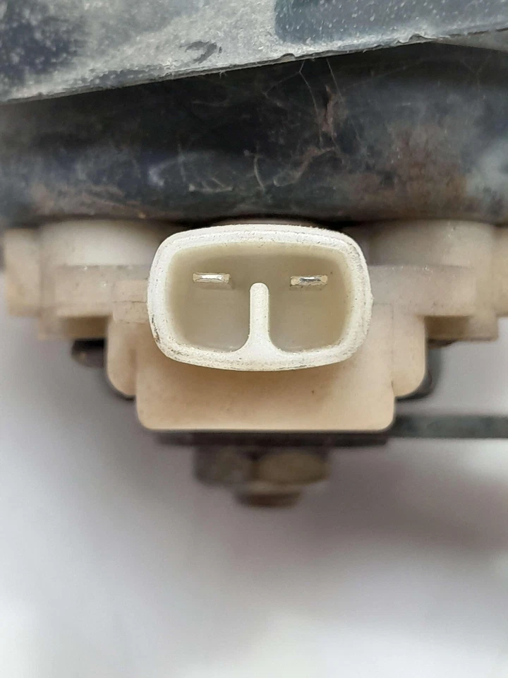 1998 - 2003 Dodge Ram Van B1500 B2500 B3500 Horn Low Note OEM 56020085 - Image 4 of 4