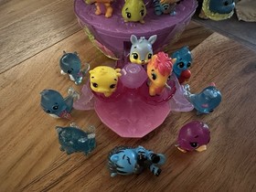 Spin master Hatchimals Colleggtibles 19126 Secret Scene Playground Purple Egg