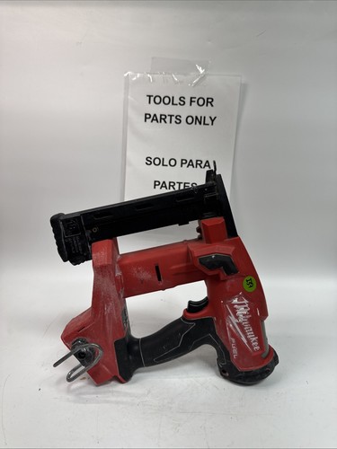 Milwaukee M18 FUEL Brushless 18-Gauge 1/4 in. Narrow Crown Stapler I37