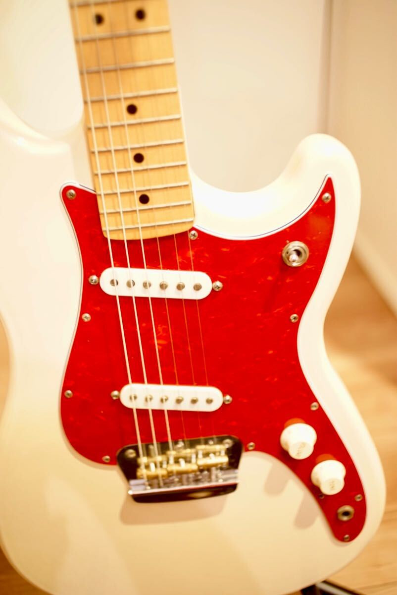 Fender Duo Sonic 1995〜1996 ビンテージ風 Electric Guitar Fender Duo Sonic 1995-1996 50th Anniversary