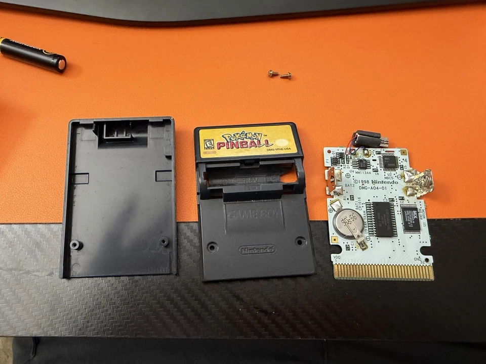Pokémon Pinball (Game Boy Color) Tested & Works Cleaned Missing Battery Cover - Image 3 of 4