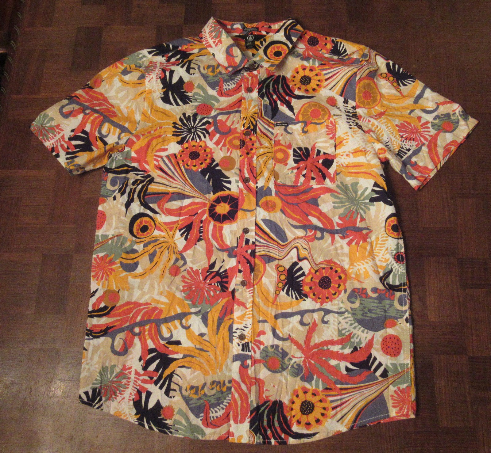 Volcom psychedelic floral Button-Front Hawaiian S… - image 1