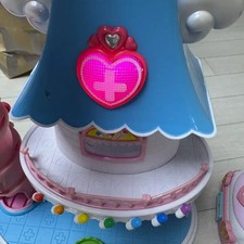 Tiningping Emergency Vehicle Nurse Figurines, Set of 4, Lightly Used