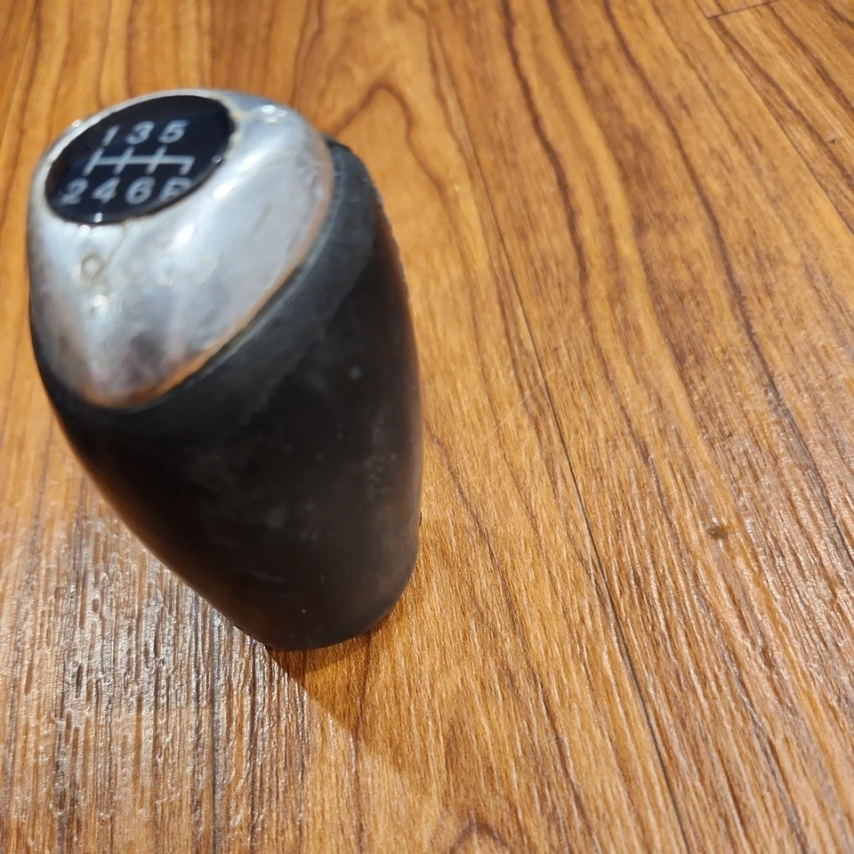 Mazda RX8 2004-2008 OEM de fábrica 6 velocidades con peso manual transmisión perilla de cambio Foto 4 de 4