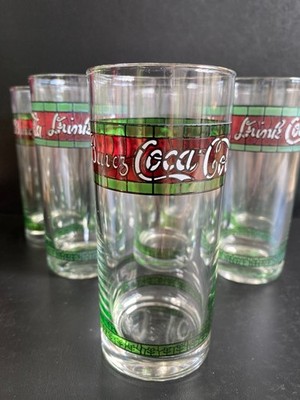   Konvolut 8 Vintage Coca Cola Gläser ''Buntglasfenster'' 6x Französisch + 2x Englisch