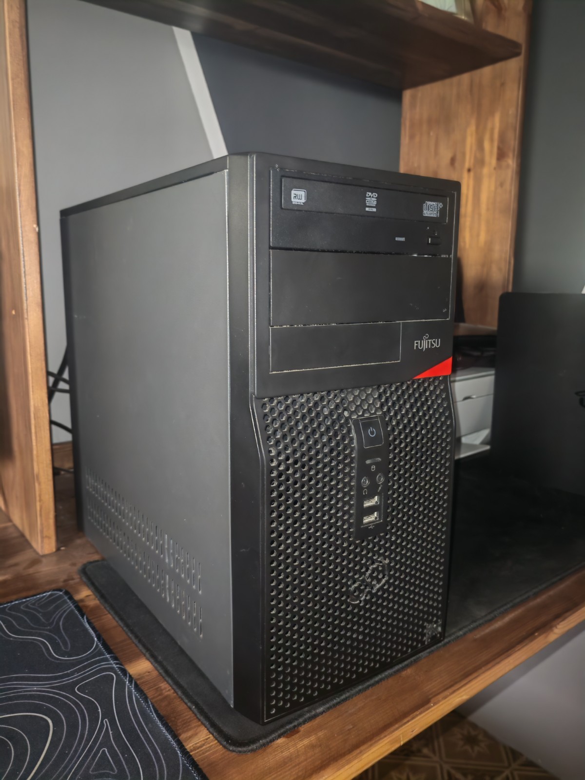 Fujitsu ESPRIMO P556/E85+ Tower i5-6400 16GB 1TB HDD GTx 1050ti Win10pro