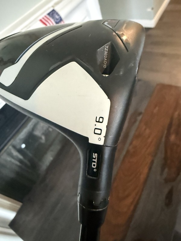Cobra AeroJet Standard RH Driver 9° Stiff Graphite Right-Hand Black/White
