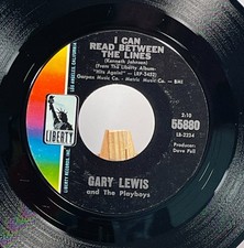 GARY LEWIS AND THE PLAYBOYS 45 RPM I CAN READ BETWEEN THE LINES / GREEN GRASS&mdash;EX