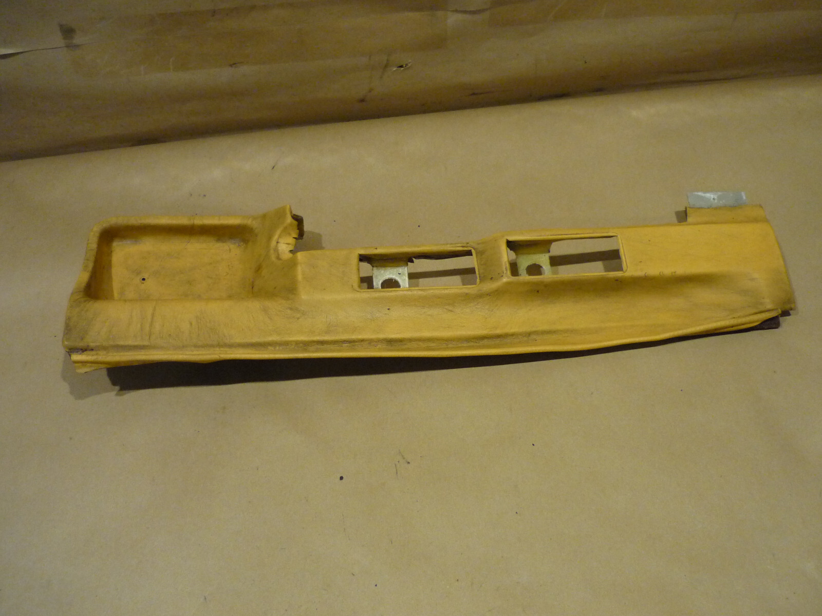 Ferrari Testarossa - LH Outer Console - (US Version) - P/N 61566200
