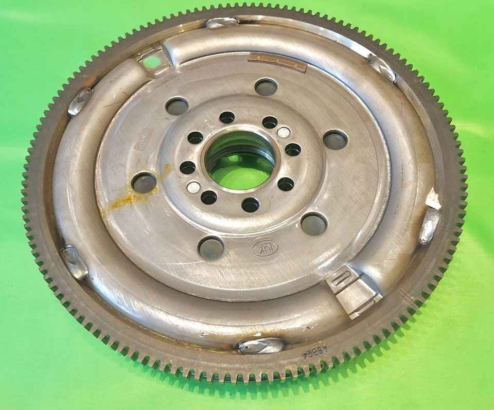 Volante de inercia OEM para Mini Cooper S R52 R53 2002-2006 motor supercargador de 1,6 L 6 velocidades Foto 2 de 2