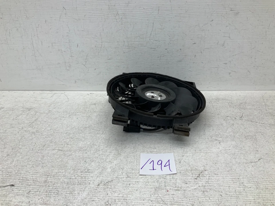 2014 2015 2016 2017 2018 2019 LEXUS GX460 A/C CONDENSER COOLING FAN ASSEMBLY OEM Foto 4 de 4