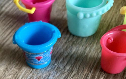 Barbie Doll Sand Beach Pails Buckets Basket Vase Lot 14 Pieces Replacement - Picture 4 of 4