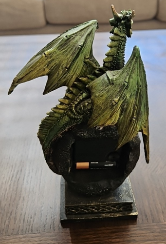 Geode Crystal Dragon Mantle Clock - Picture 3 of 4