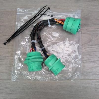 Green 9 Pin Deutsch Type 2 J1939 Splitter Truck GPS Freightliner WS Ken ELD DB9P