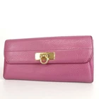Ferragamo Gancini Wallet Leather used