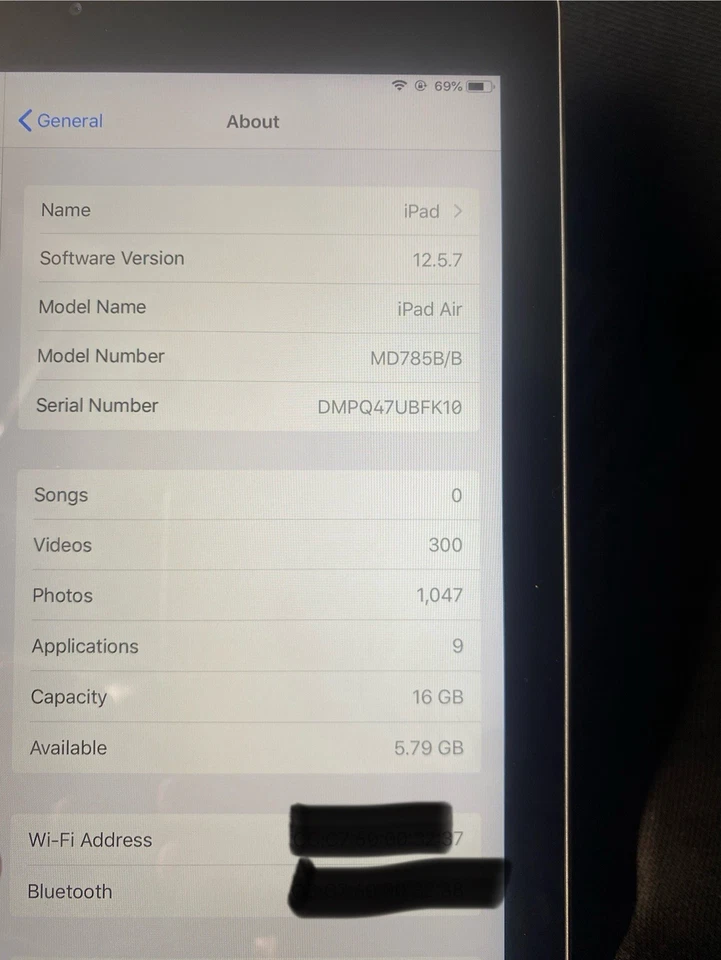 Apple iPad Air 1st Generation - Image 3 of 3