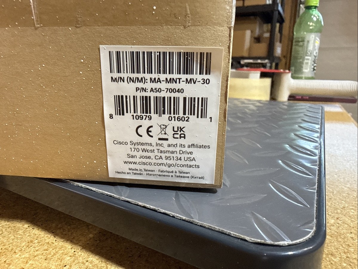 Staffa A Parete Cisco Meraki MA-MNT-MV-30 Per Telecamere MV12 - Nuova