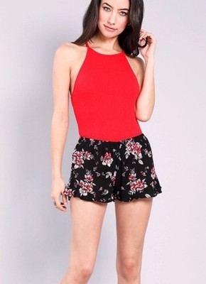 Black Red White Floral High Rise Elastic Waist Ruffle Pull-On Shorts Size M