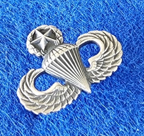 U.S. Army Airborne Master Parachutist Badge - Dress Miniature - Jump Wings - Bild 5 von 10