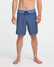 Quiksilver Surfsilk Scallop Boardshorts Men's 32 Blue Stretch Swimwear JZZ886