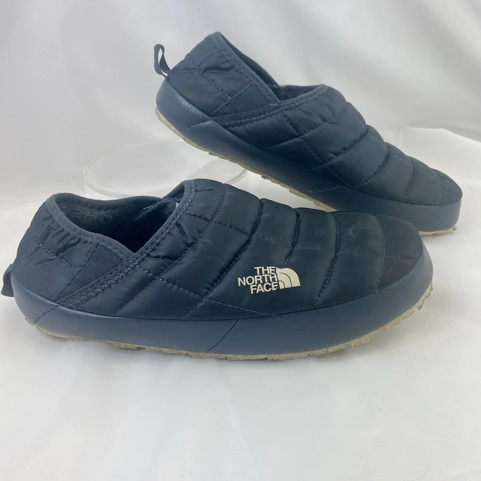 Zapatillas The North Face para mujer talla 7 Thermoball tracción cálidas acolchadas en gris Foto 2 de 4