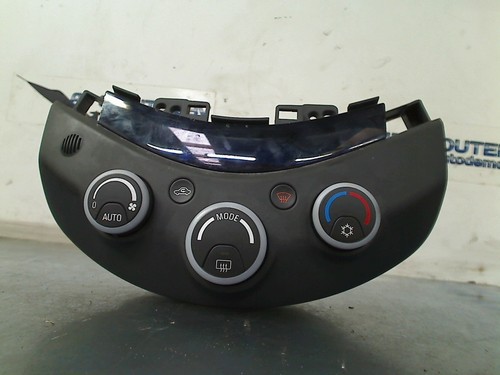 2011 Daewoo / Chevrolet Spark Air Conditioning Control Panel 95080401 - Picture 2 of 6