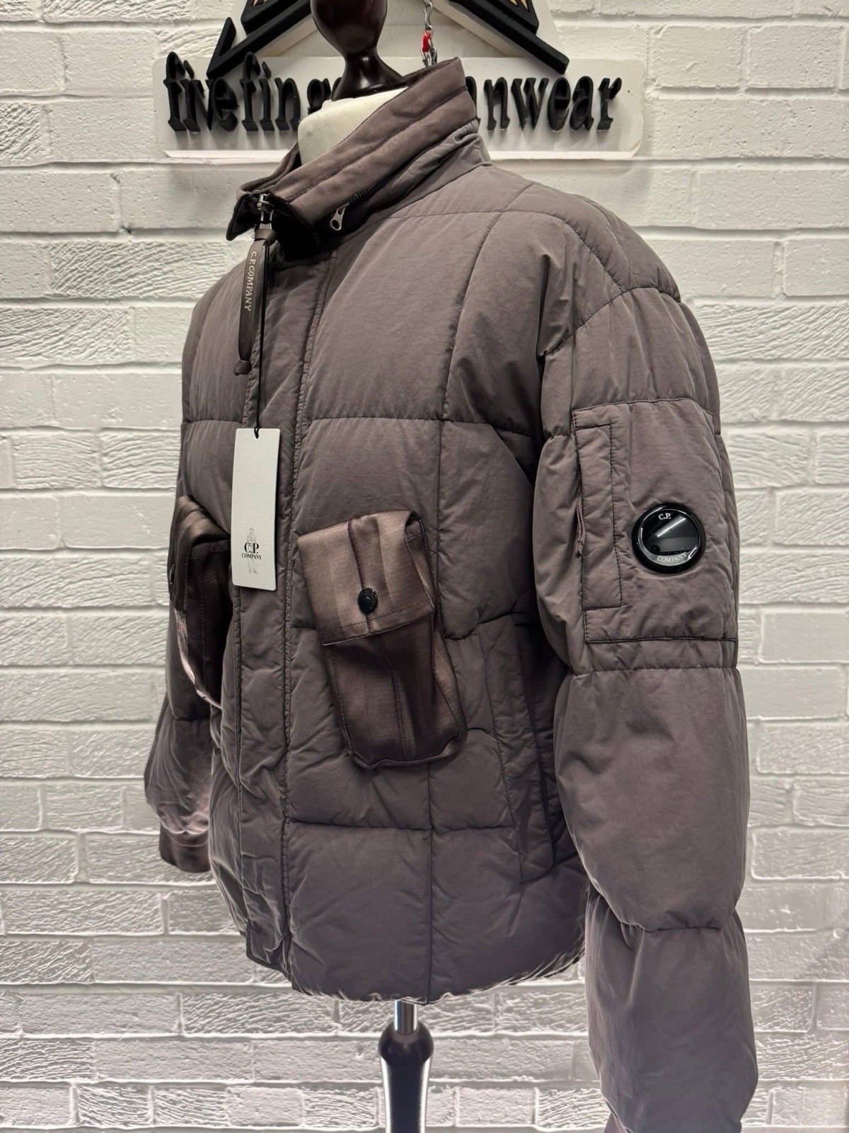 CP Company 204A Flatt Nylon down jacket in Purple Dove  - Rrp £1150 -  Small. thumbnail 8