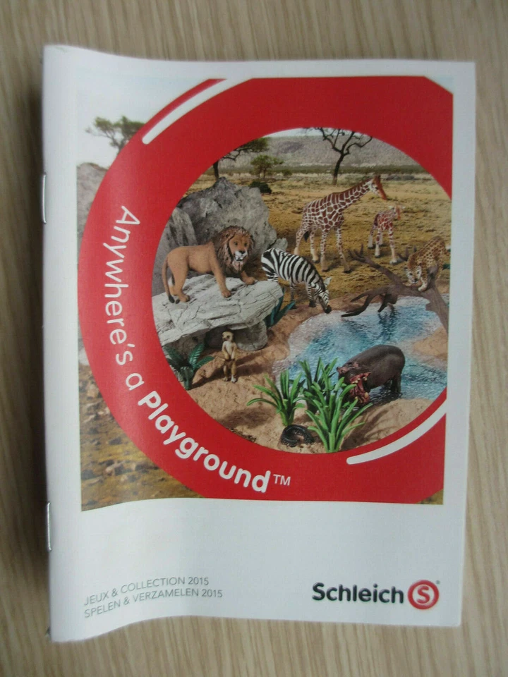 CATALOGUE FIGURINES SCHLEICH 2013 ANIMAUX DINOSAURES SCHTROUMPFS 233 pages - Photo 1/1