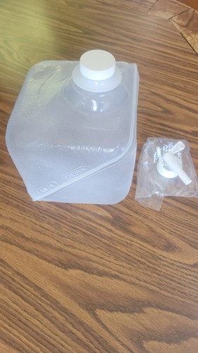 1 Gallon Drink Dispenser for Fridge - Plastic Beverage Dispenser with Spigot New - Picture 2 of 6