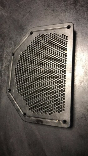 BMW 1ER E88 (E87 E82) 2012/07-13 SUBWOOFER ZIERLEISTE GRILLBLENDE 6925328