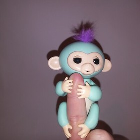 Fingerlings Baby Monkey Zoe Interactive Baby Kids Toys