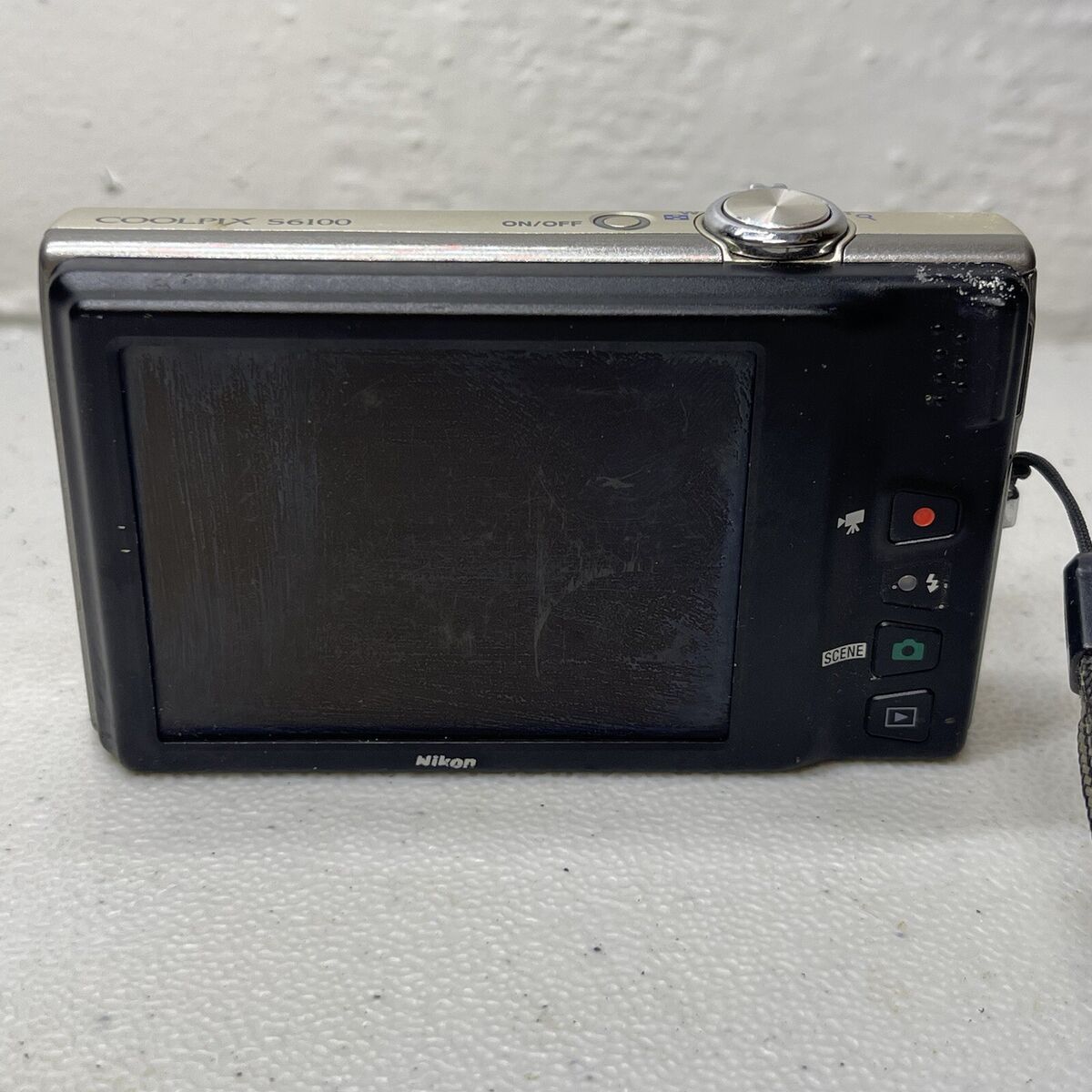 Nikon COOLPIX S6100 16.0MP Digital Camera - Silver for sale Nikon COOLPIX S6100 16.0MP Digital Camera - Silver for sale