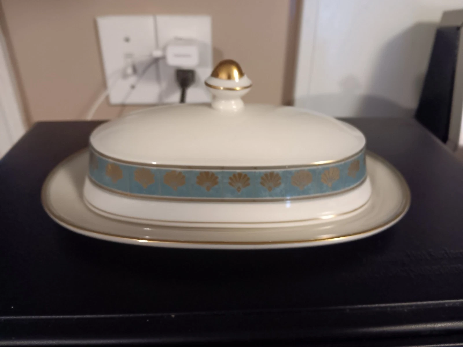 Mikasa Fine Ivory Butter Dish EUC
Opens in a new window or tab