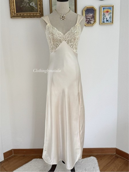 Victoria’s Secret Maxi Champage Satin Nightgown Size S-Excellent Cond*READ*