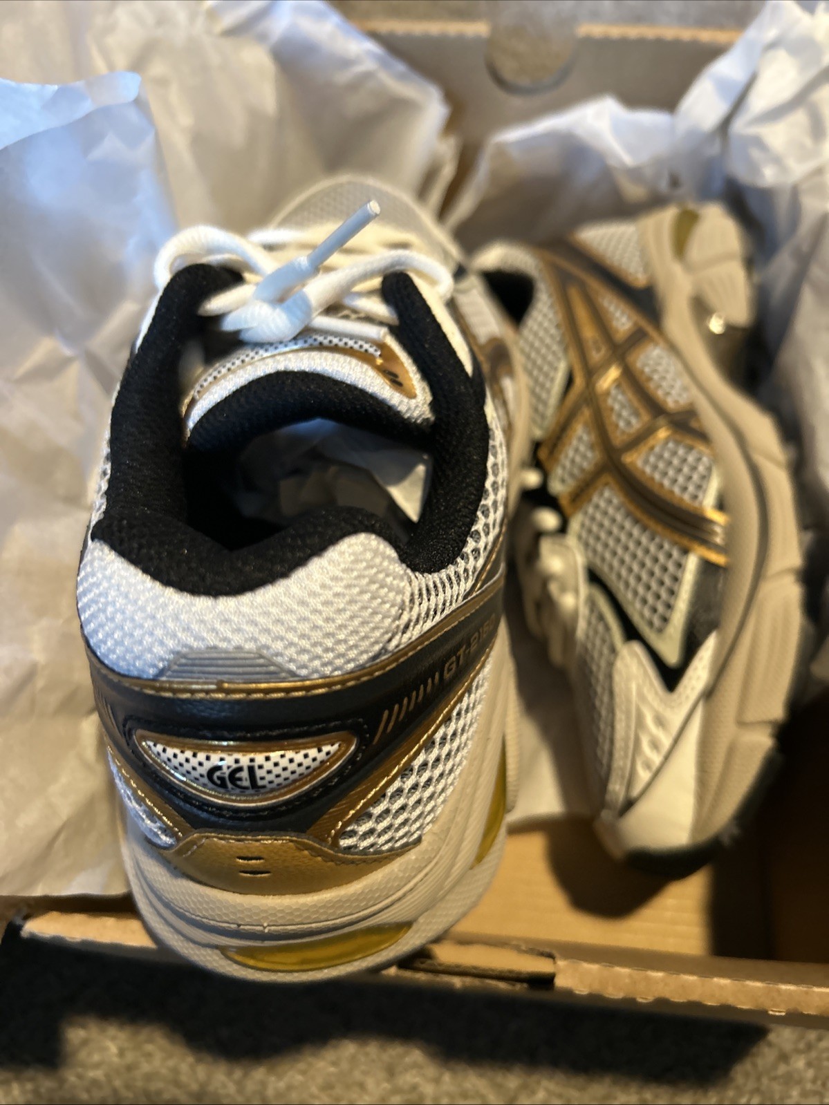 Asics GT-2160 Kid’s Boy’s Running Shoes. White Cream Good. Size 4.5 thumbnail 2