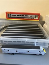 Hornby OO Gauge East Coast MK4 9 Car Set + DVT
