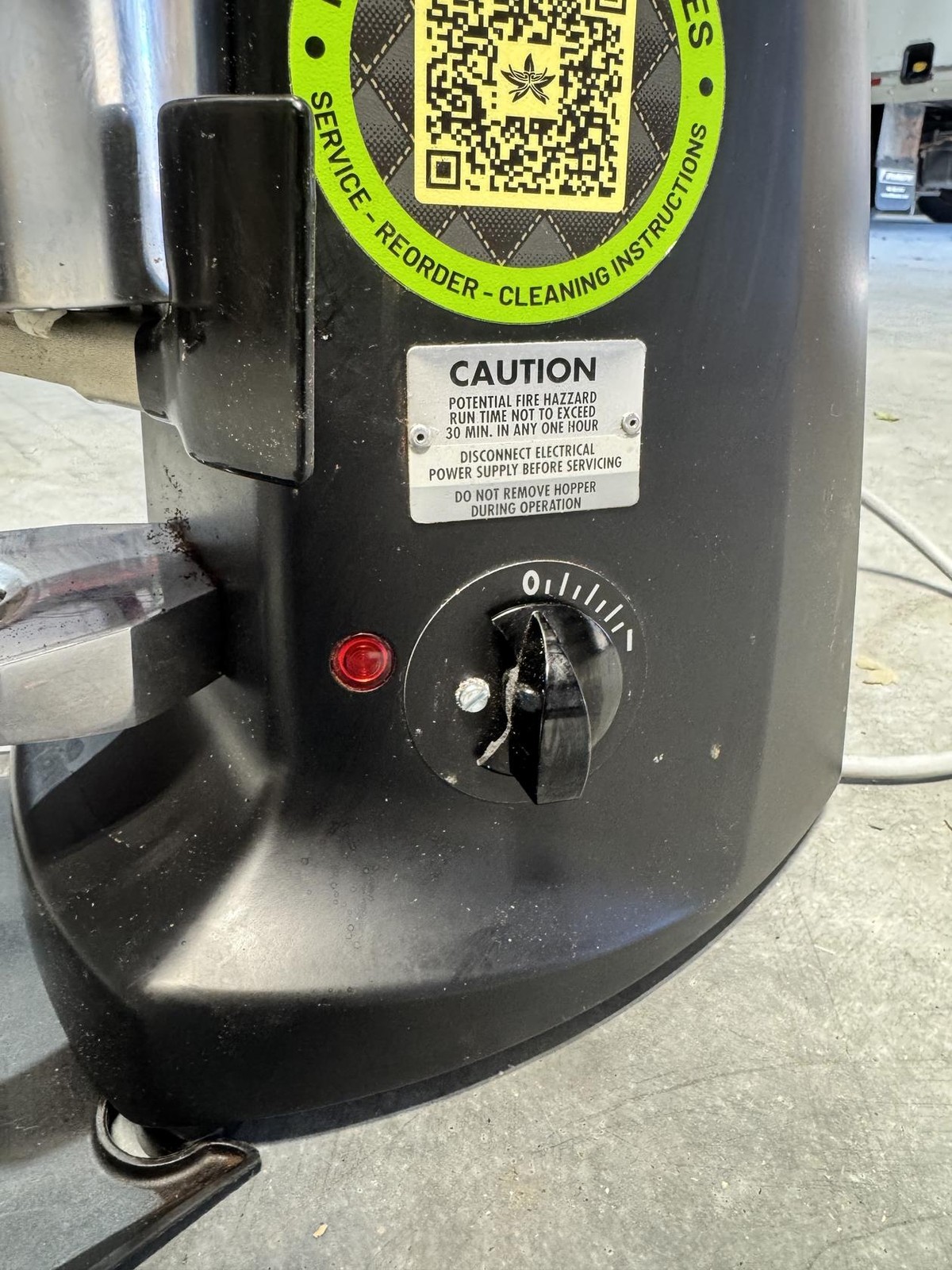 Mazzer Luigi Spa Espresso Coffee Grinder - Broken Knob, Functional