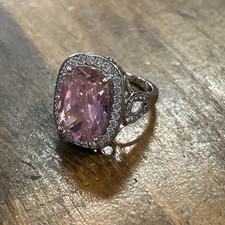 Sterling Silver Pink Center Stone White Accent Stone Ring Sz 8 8.3 Grams