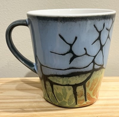 PENTIK Finland Reindeer Mug Ceramic 3.5  diameter x 3 5/8  tall, nice condition