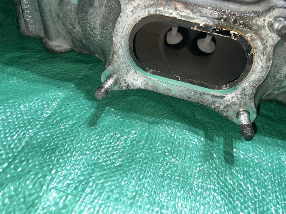 Culata trasera Honda Accord V6 J35Y1 2013-2017 Foto 3 de 4